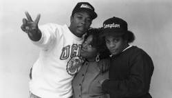Dr. Dre's Ex-Fiancée Michel'le Denies Gay Allegations Involving 2Pac