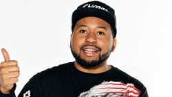 Akademiks Pressed By Audience Member Who Threatens To ‘Put Paws’ On Him